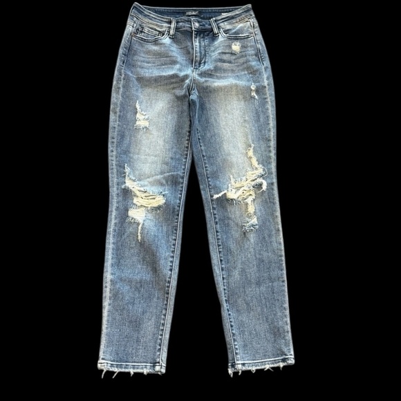 Judy Blue Distressed Boyfriend (cuffed) Jeans⭐️ NWOT - Picture 2 of 5